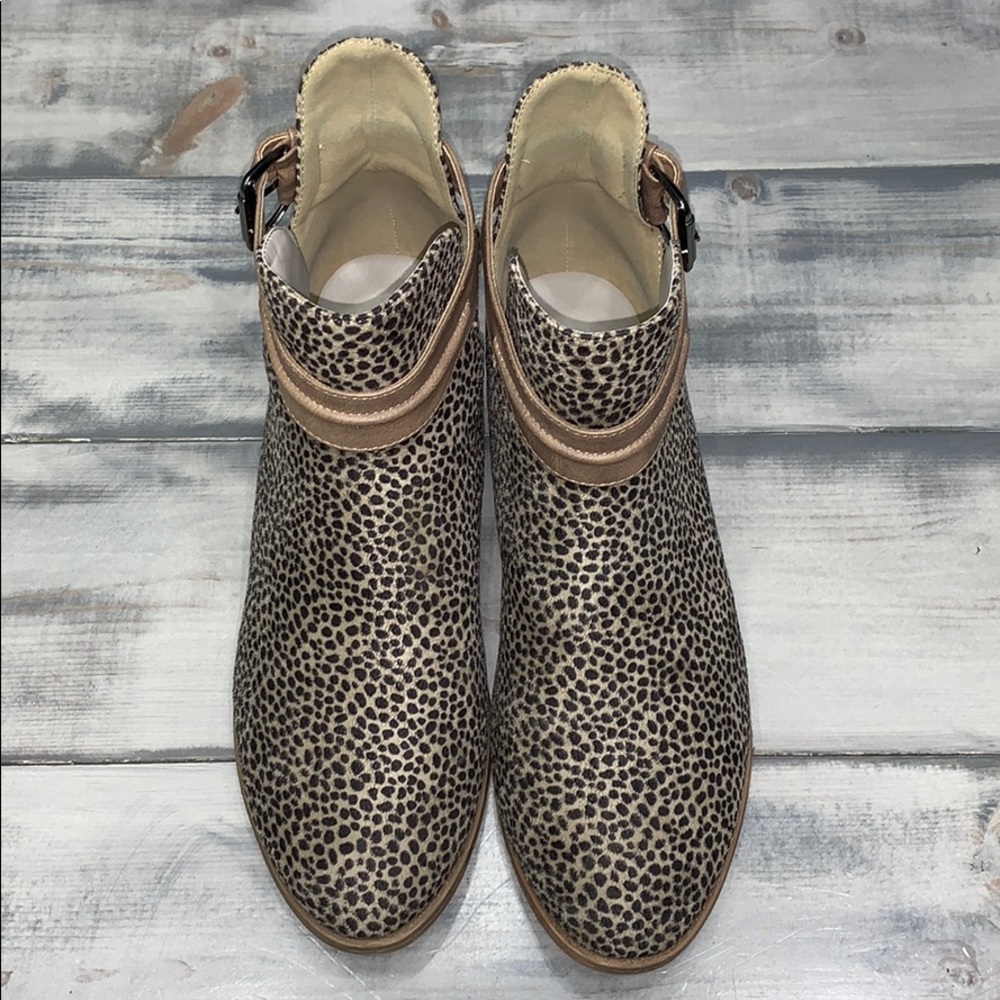 Leopard Print Booties - Picture 2 of 6